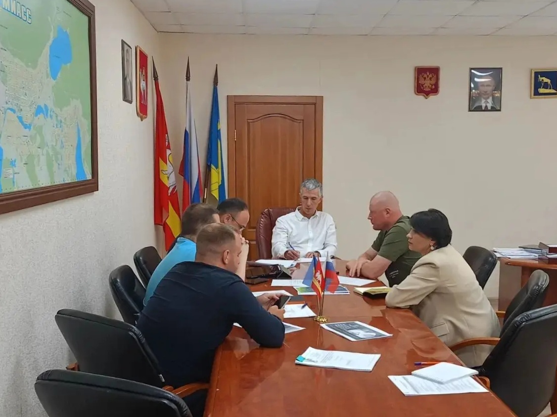 От запроса до переговоров и консультаций